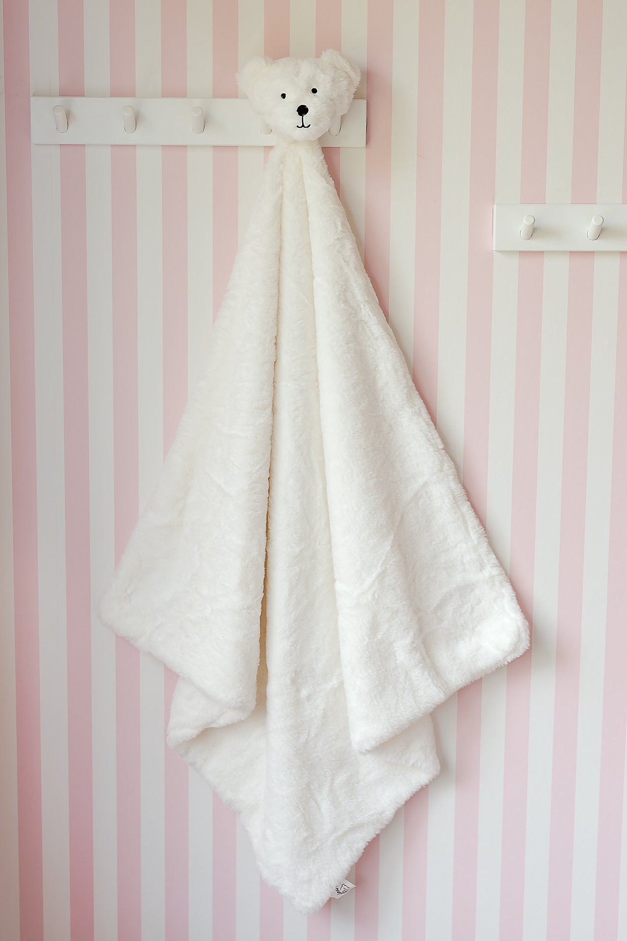 Snugglzzz Blanket White