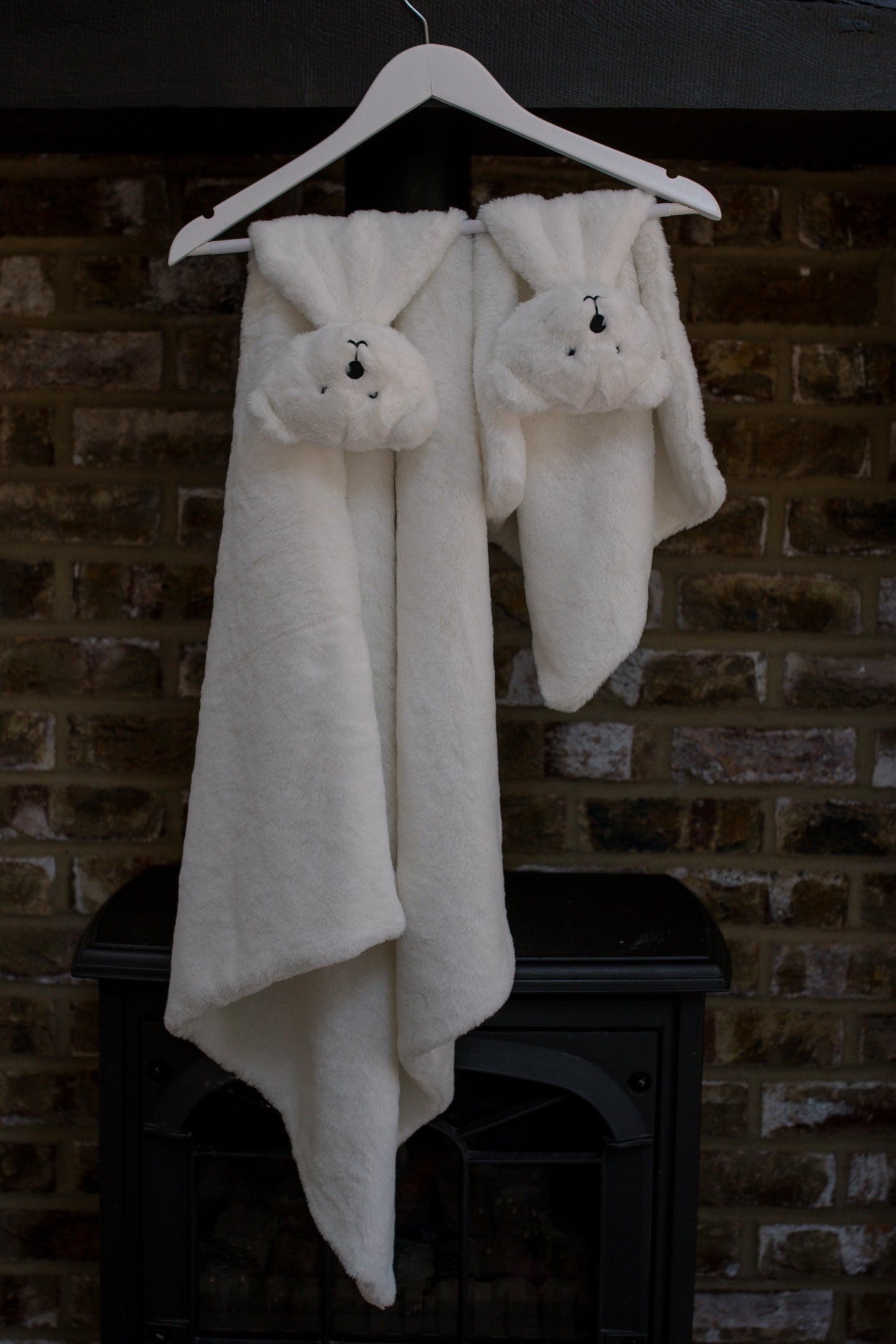 Snugglzzz Blanket & Comforter in White