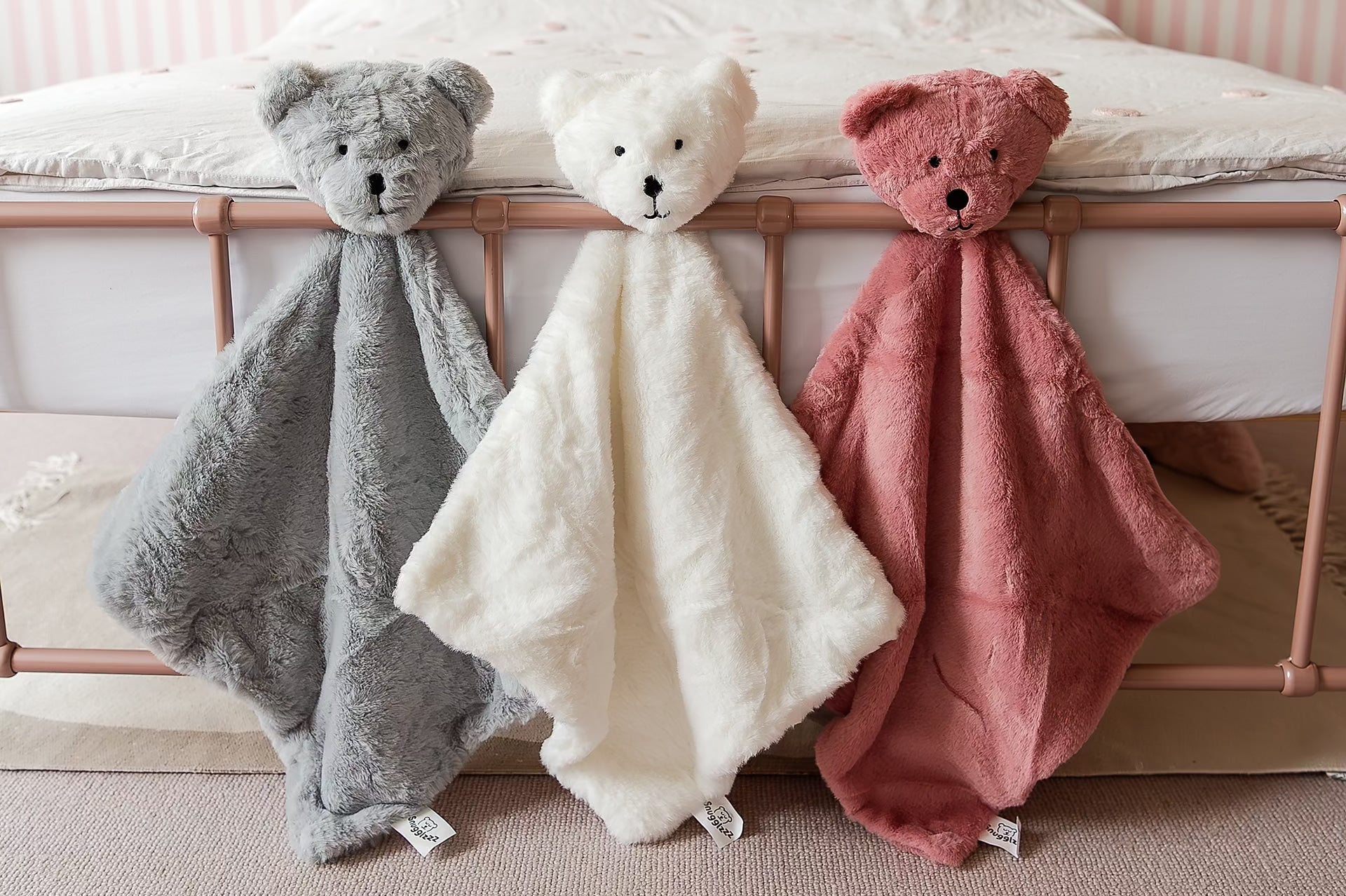 Snugglzzz Comforters